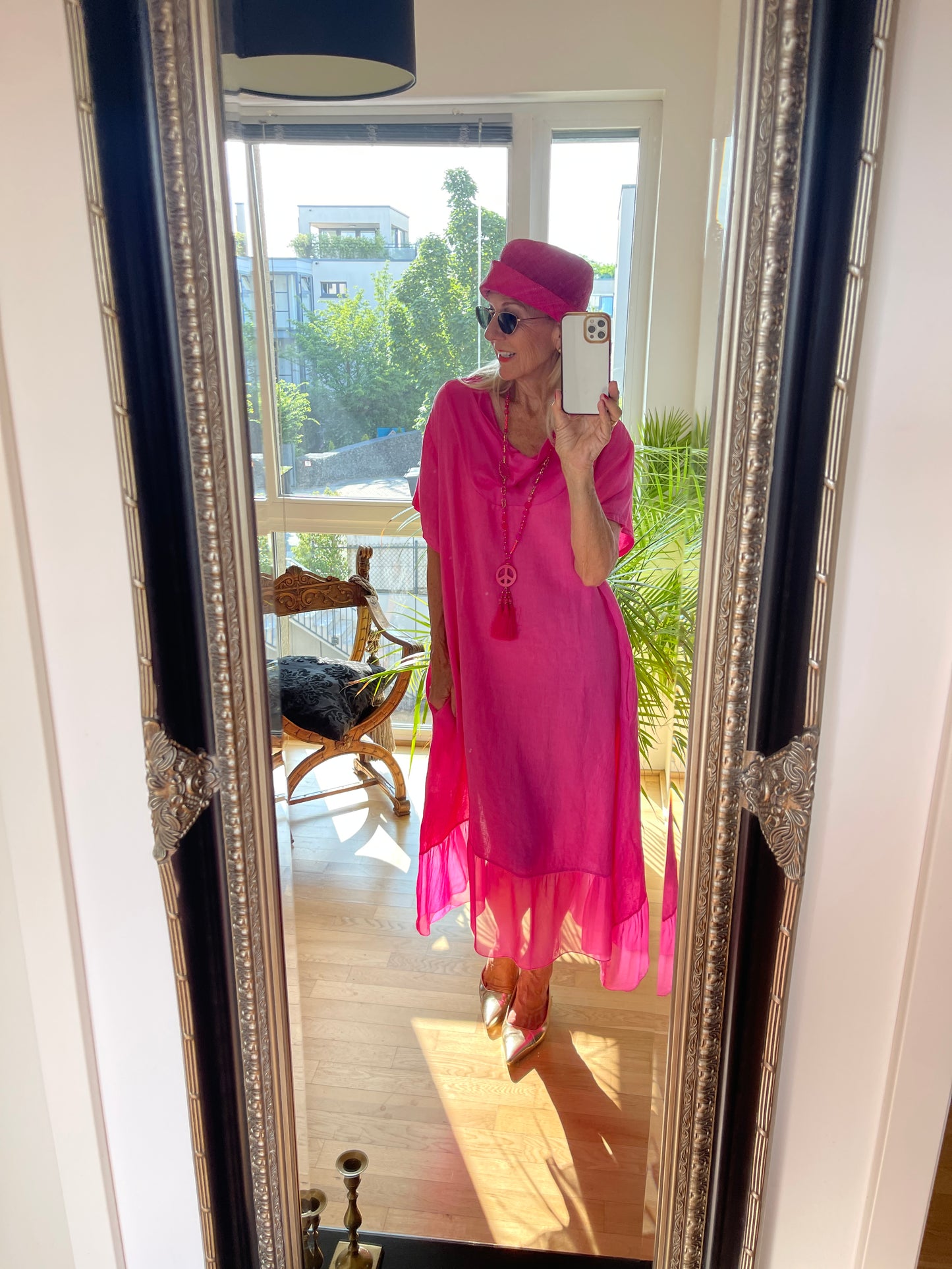 Kleid COLOMBO pink €79,90 statt €109,90; auch starke Größen lieben extravagante Mode