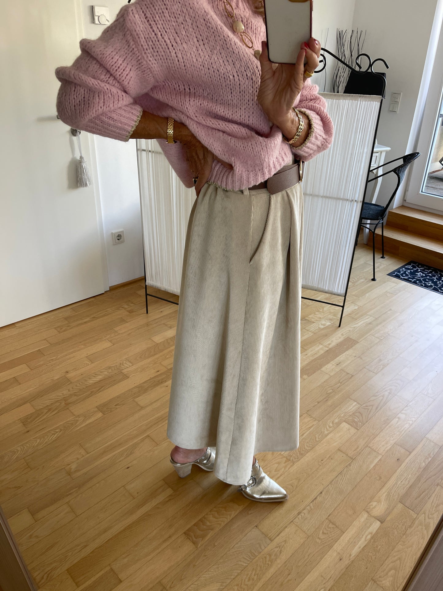 Rock CASCADEUR €99,90; edler Feincord,…so angenehm und herrlich fallend🍂