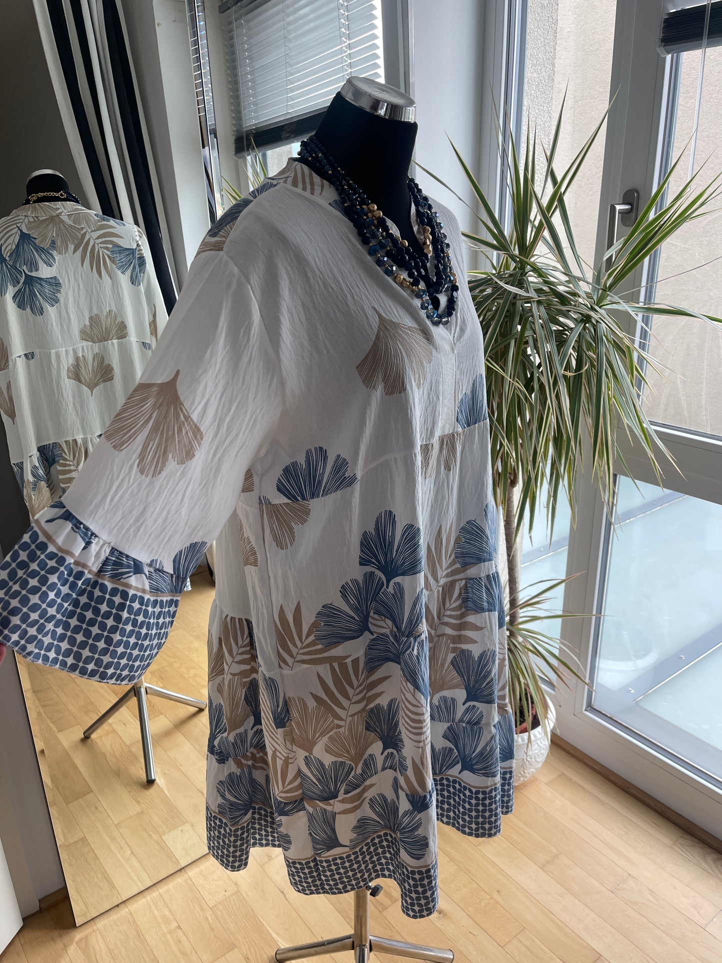 Tunika GINKO blue, beige-champagner im Outlet €69,90 statt €89,90; genialer Schnitt, herrliches Material, toller Print
