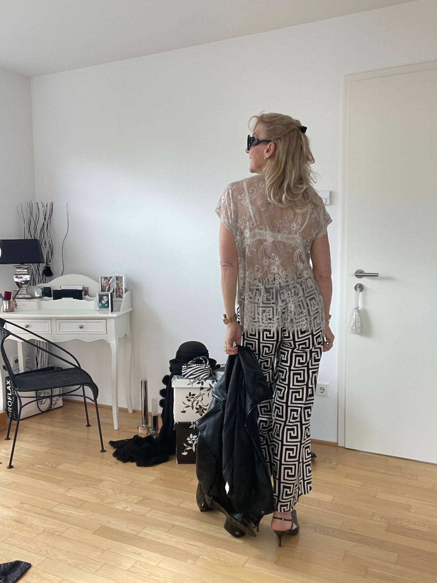 Oberteil PERLA beige im Outlet €29,90 statt €69,90; edel, elegant & raffiniert, sexy