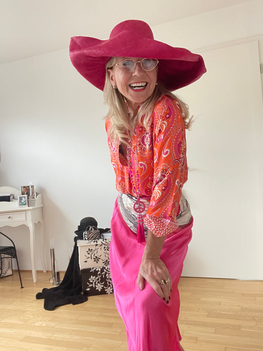 Oberteil/Longbluse MANY €79,90; mit farbenfrohen Style in den Frühling