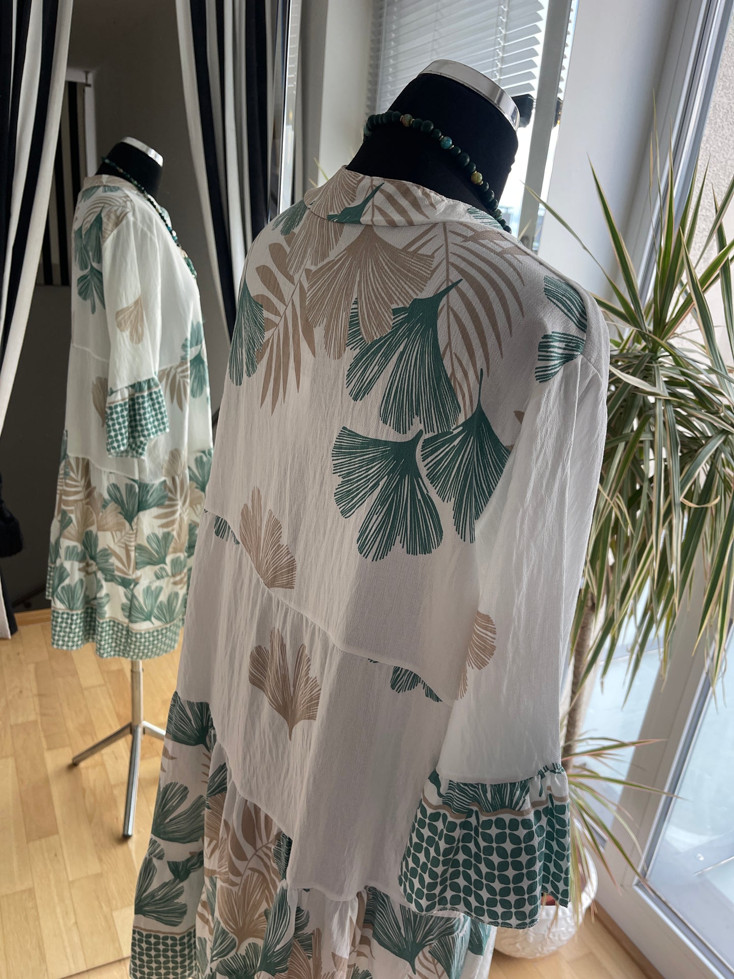 Tunika GINKO grün/beige-champagner €69,90; klasse Schnitt, klasse Print, klasse Material…