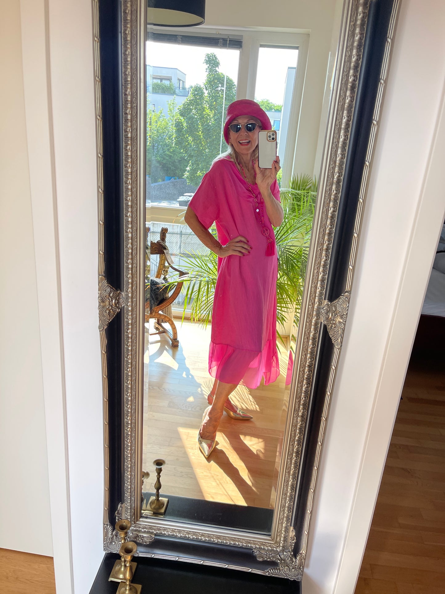 Kleid COLOMBO pink €79,90 statt €109,90; auch starke Größen lieben extravagante Mode