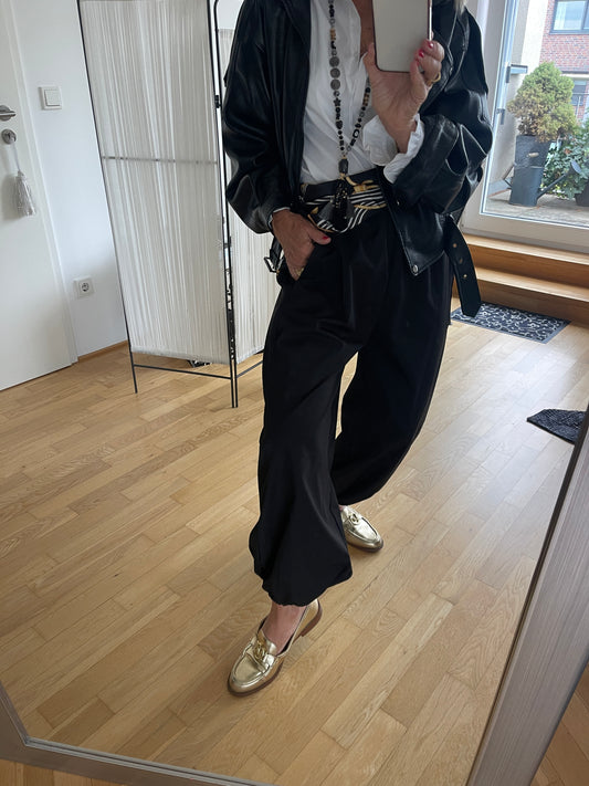 Hose MEDINA €109,90; total angesagter und aktueller Style🍁