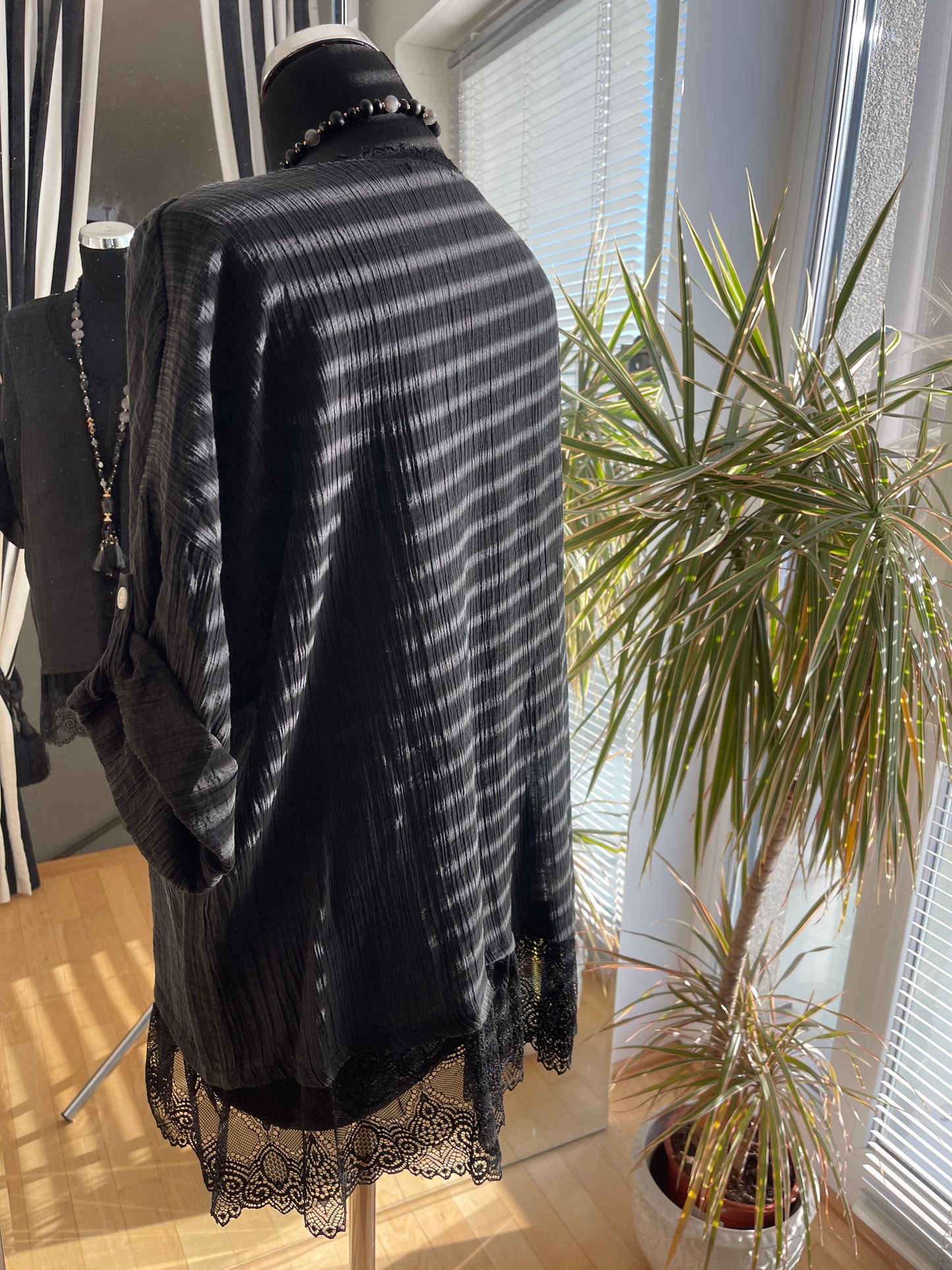 Tunika HELEN black; im Outlet €39,90 statt €69,90 .. so herrlich luftig