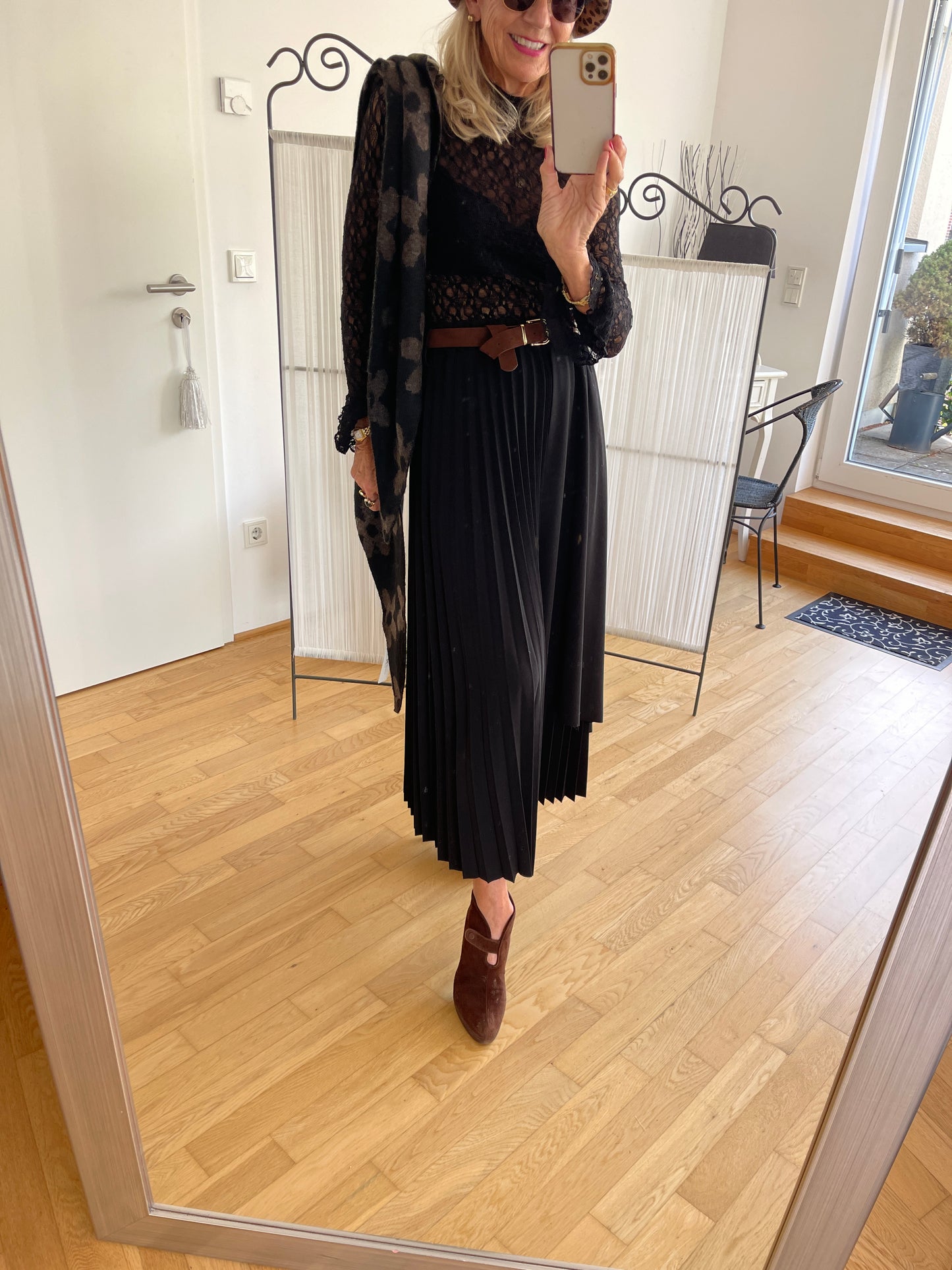 Rock ROCKEFELLER black €109,90; was für ein ausgefallener Schnitt!!