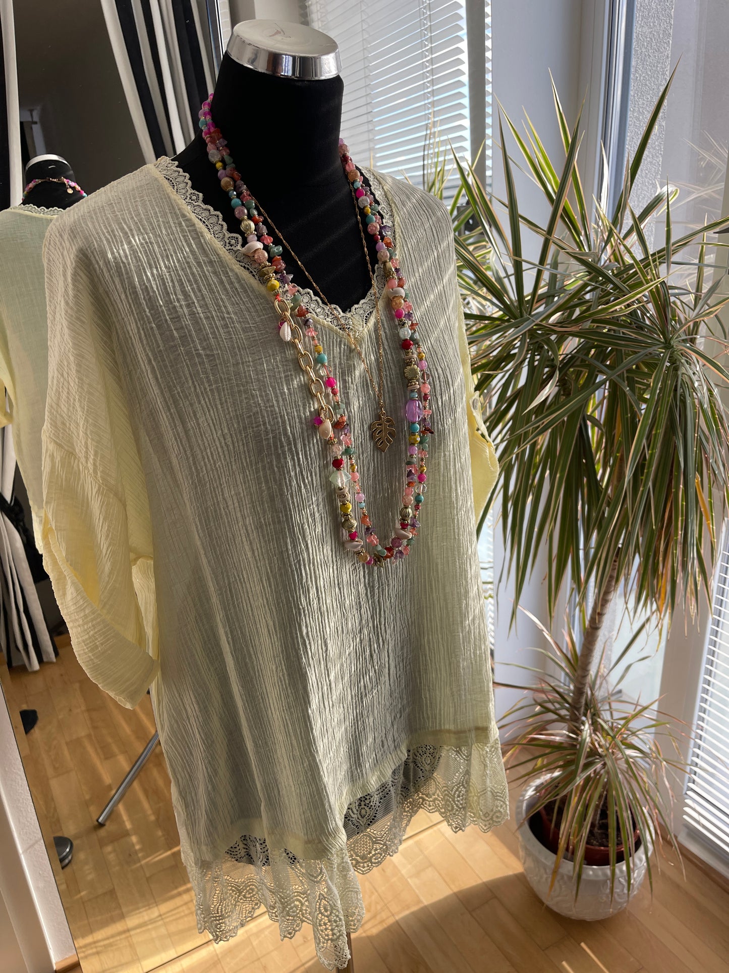 Tunika HELEN yellow; im Outlet €39,90 statt €69,90 .. so wunderbar luftig, duftig und perfekt auch für XXL-Größen