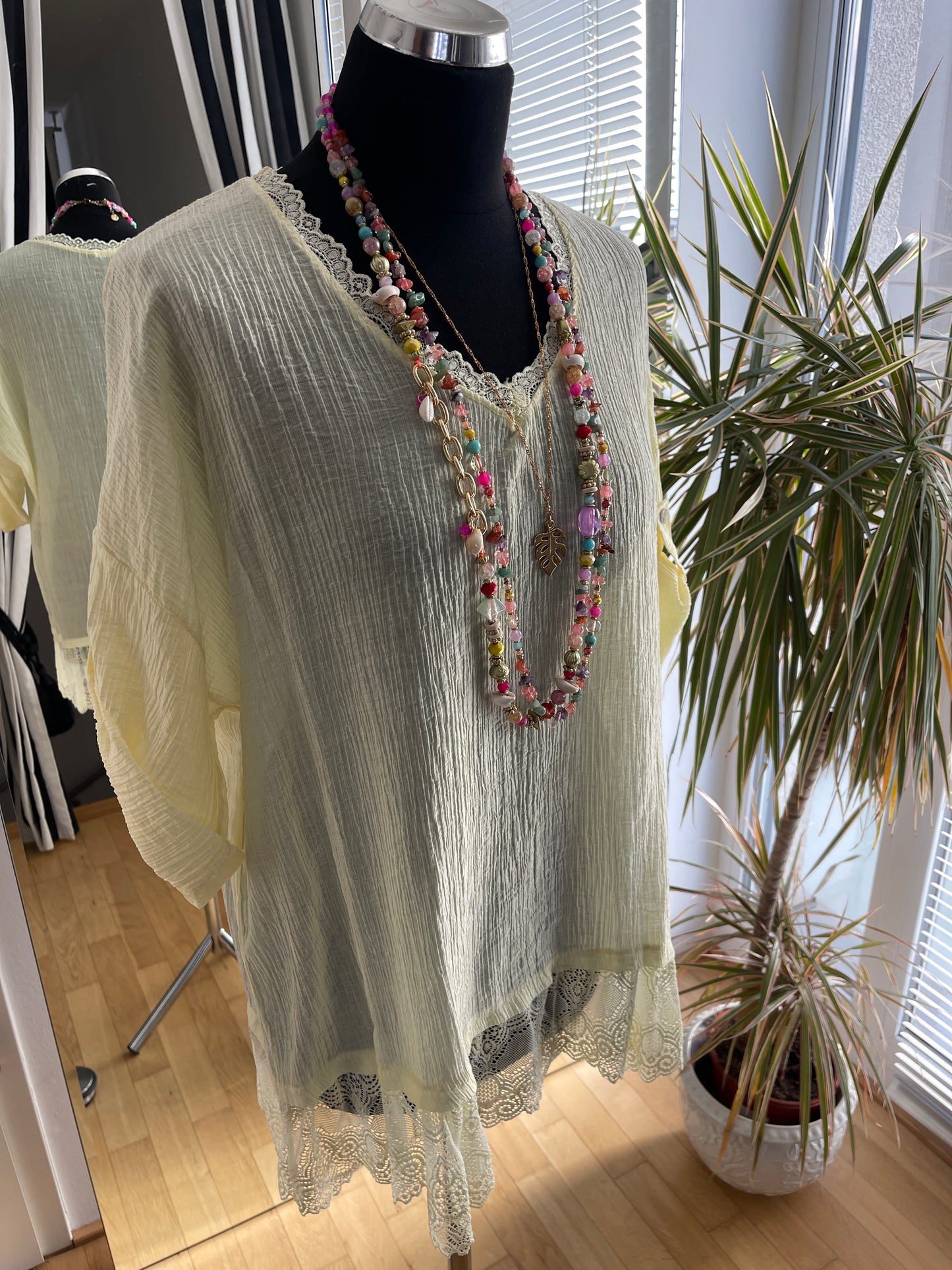 Tunika HELEN yellow; im Outlet €39,90 statt €69,90 .. so wunderbar luftig, duftig und perfekt auch für XXL-Größen