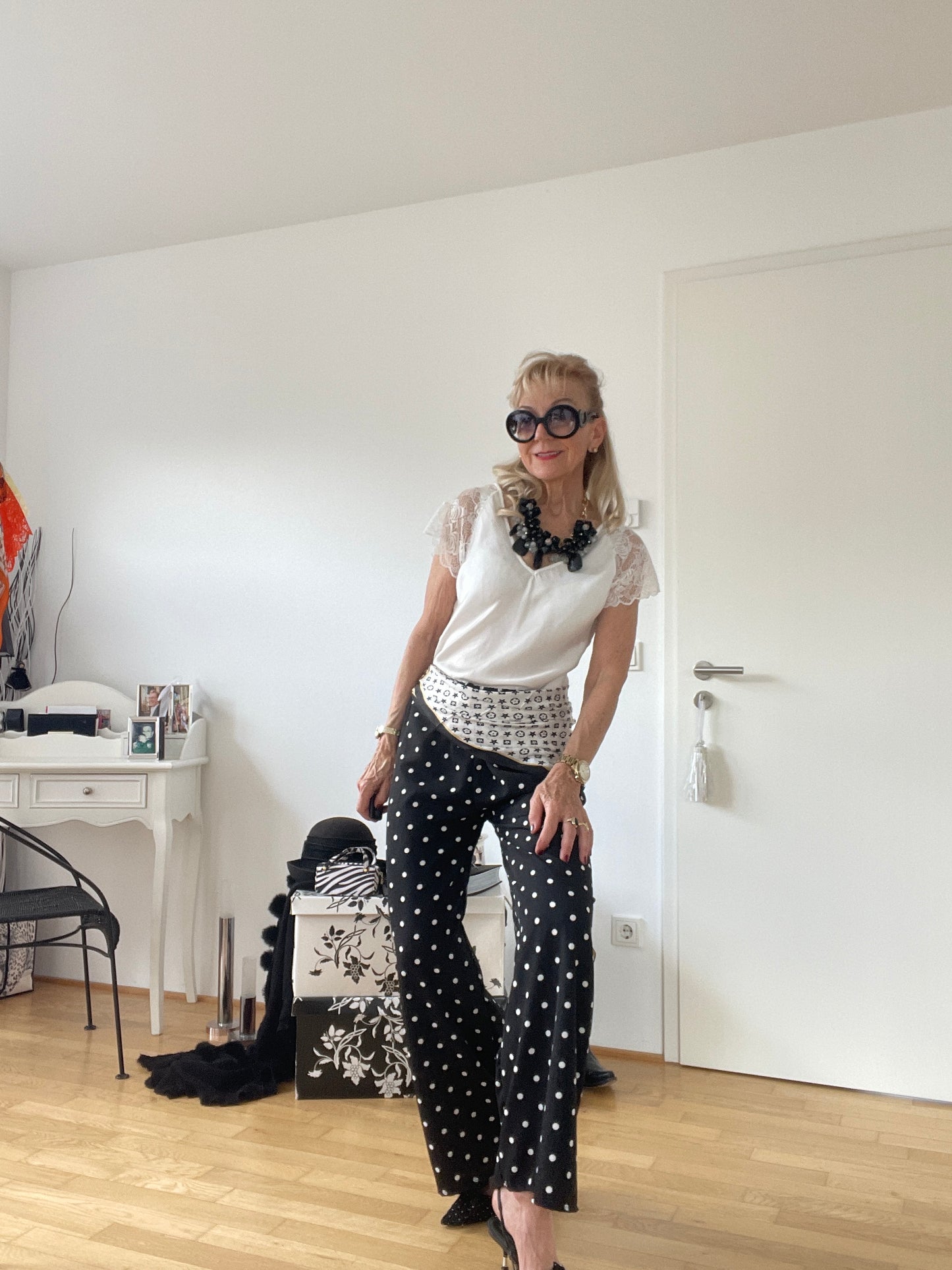 Oberteil/Top SUSA white €49,90; ein genial schickes Basic-Teil