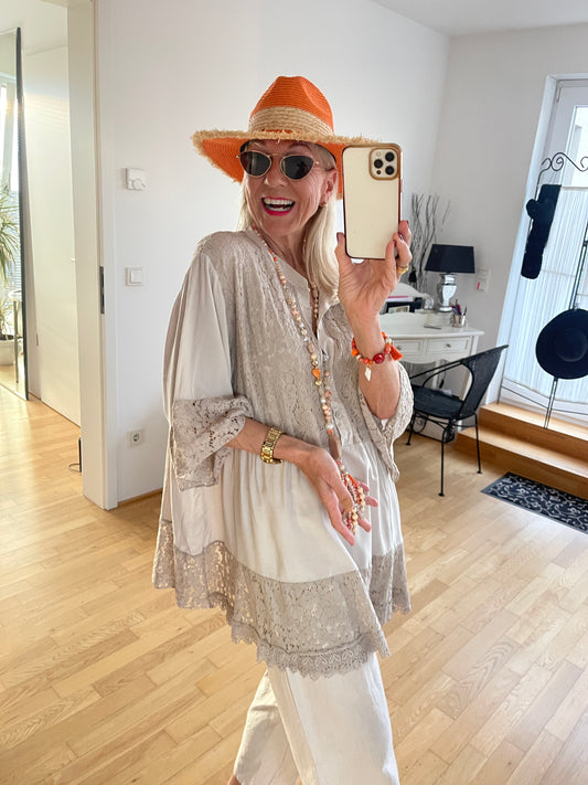 Tunika LENI beige; €89,90 stylischer Wohlfühl-Chic, genial auch für große Größen