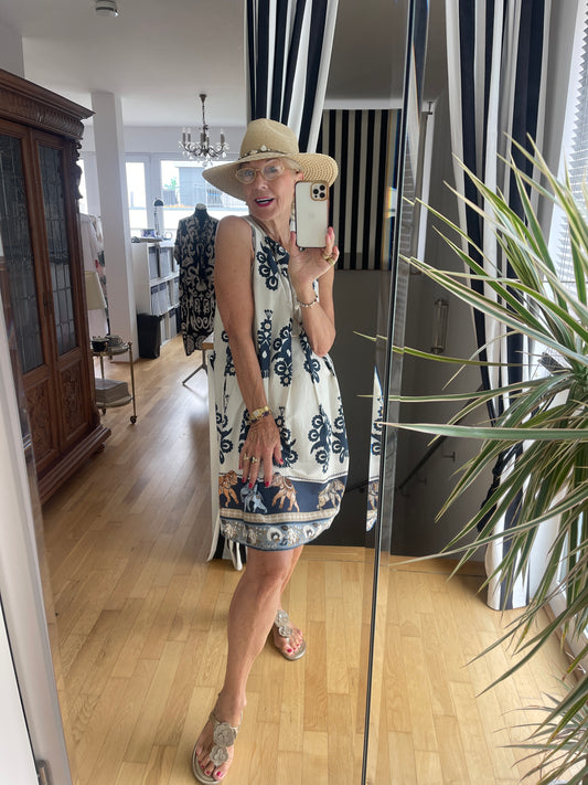 Kleid LARISSA €79,90 statt €99,90; edel, schick und dennoch lässige Eleganz