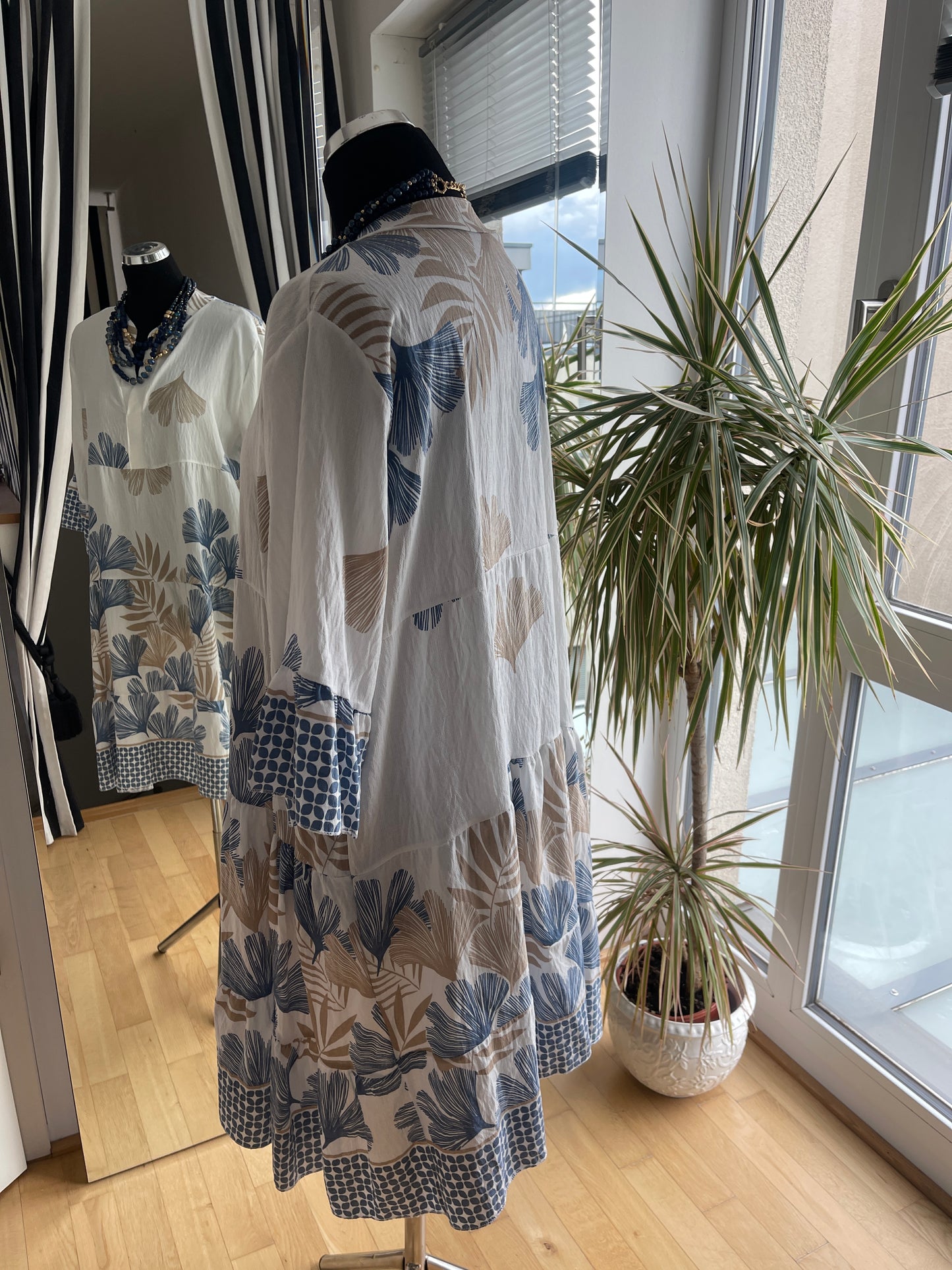Tunika GINKO blue, beige-champagner im Outlet €69,90 statt €89,90; genialer Schnitt, herrliches Material, toller Print