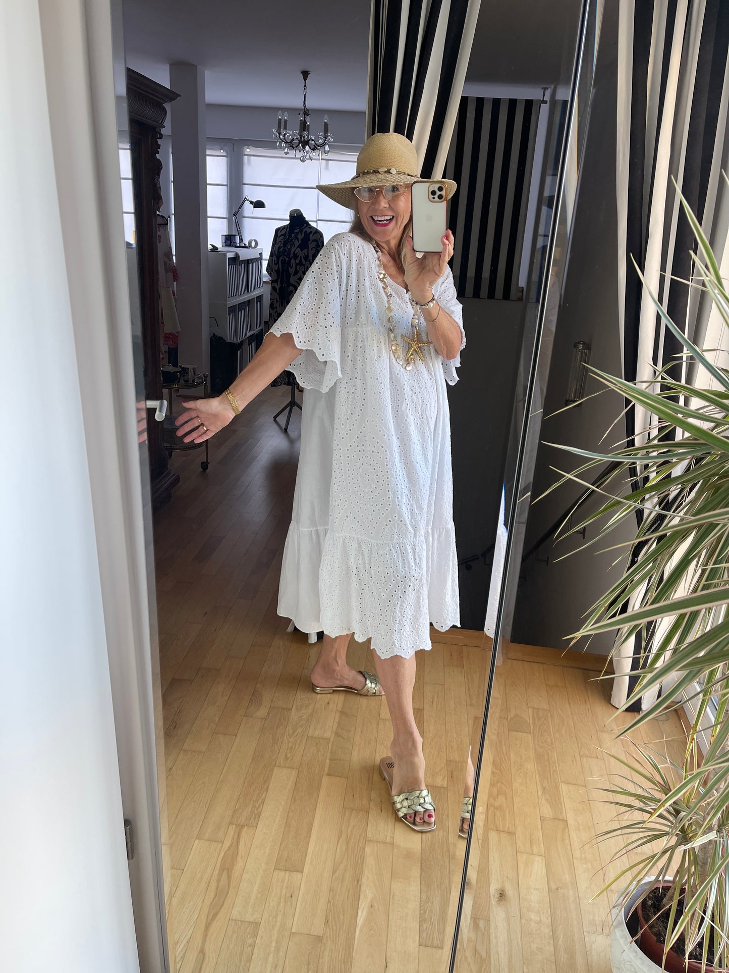 Kleid LAGO €79,90 statt €119,90; der perfekte, modische Sommertraum
