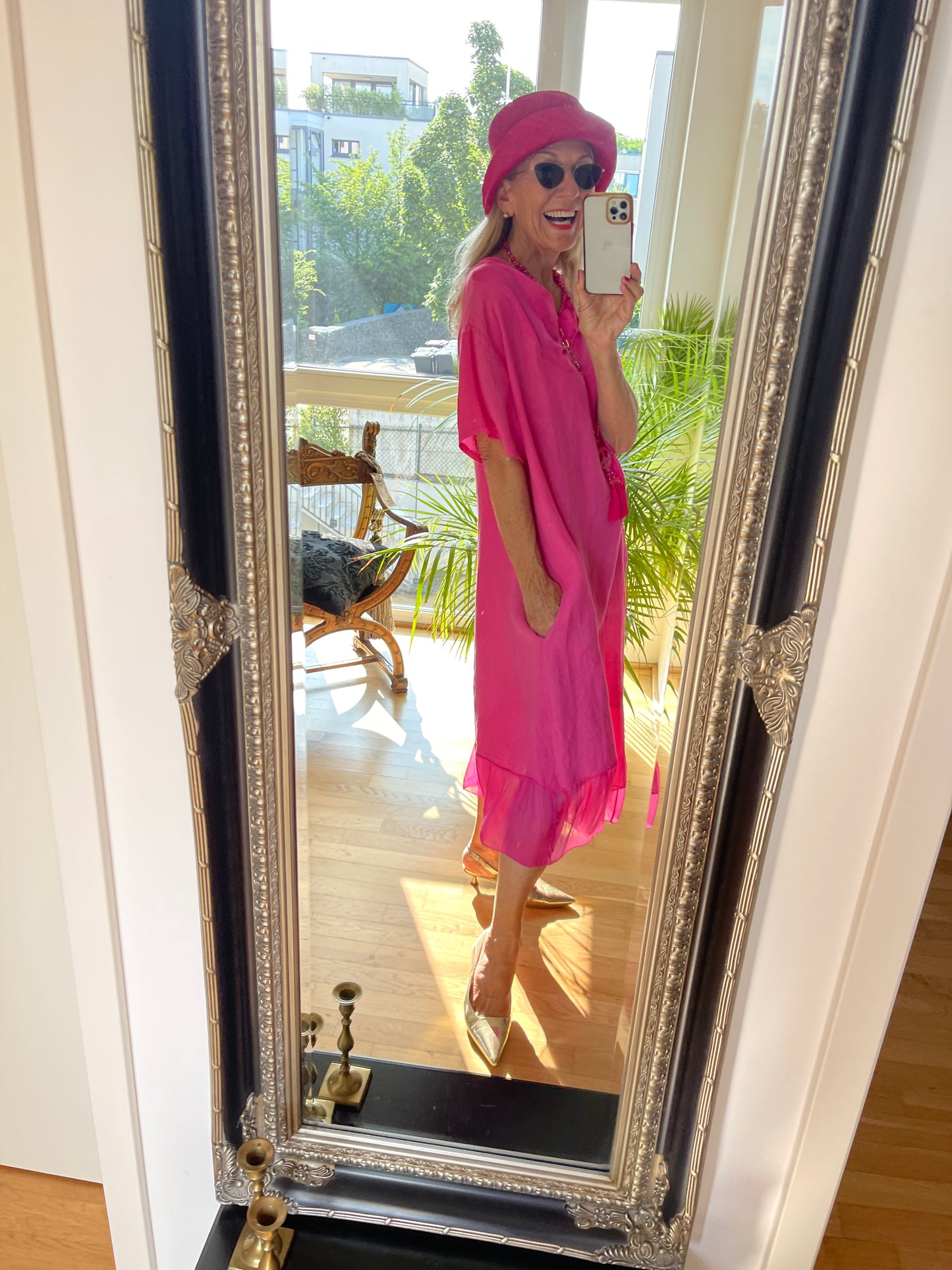 Kleid COLOMBO pink €79,90 statt €109,90; auch starke Größen lieben extravagante Mode