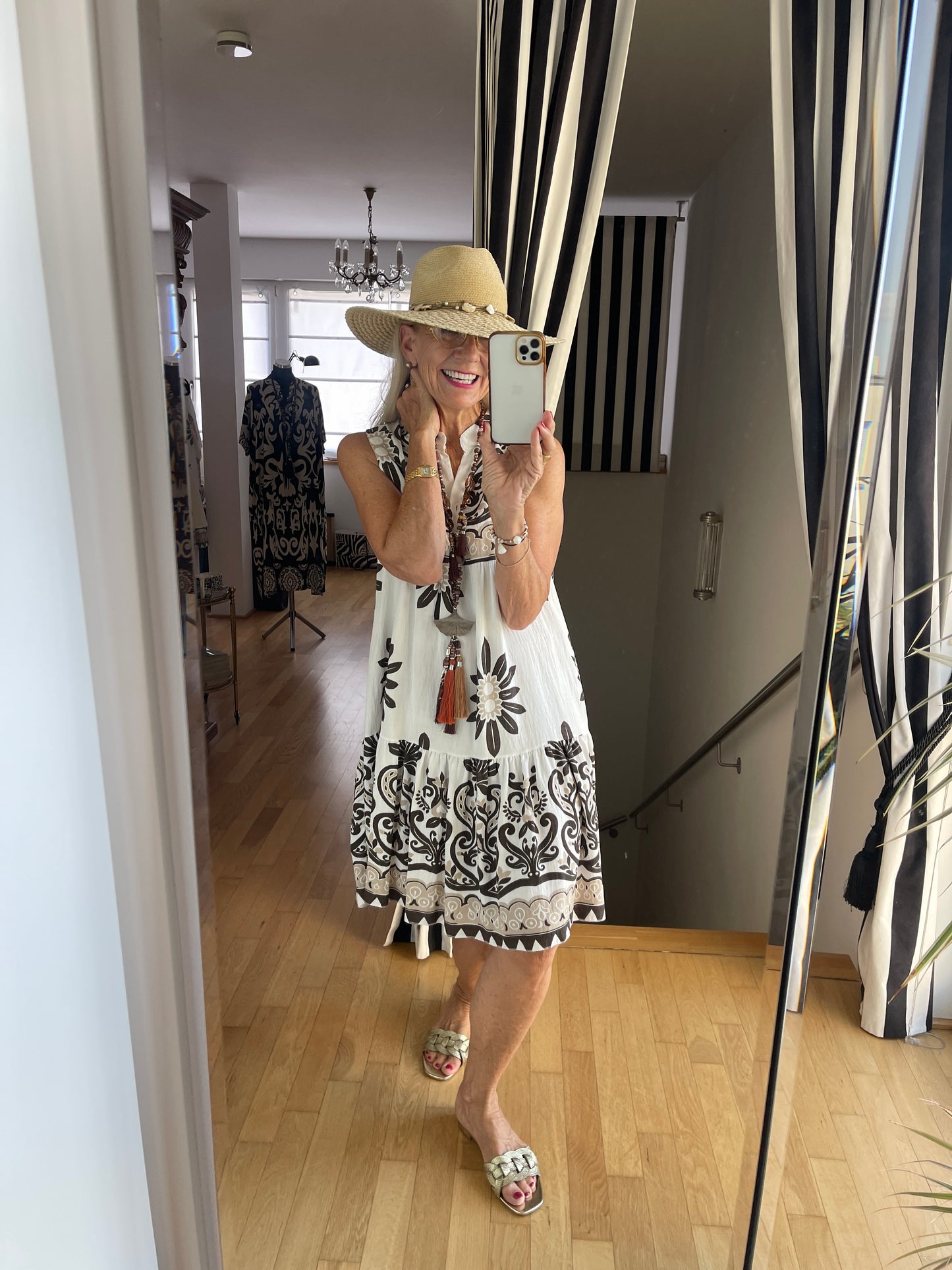Kleid JONTE brown €49,90 statt €€79,90 .. ein perfekter sommerlicher Allrounder ☀️