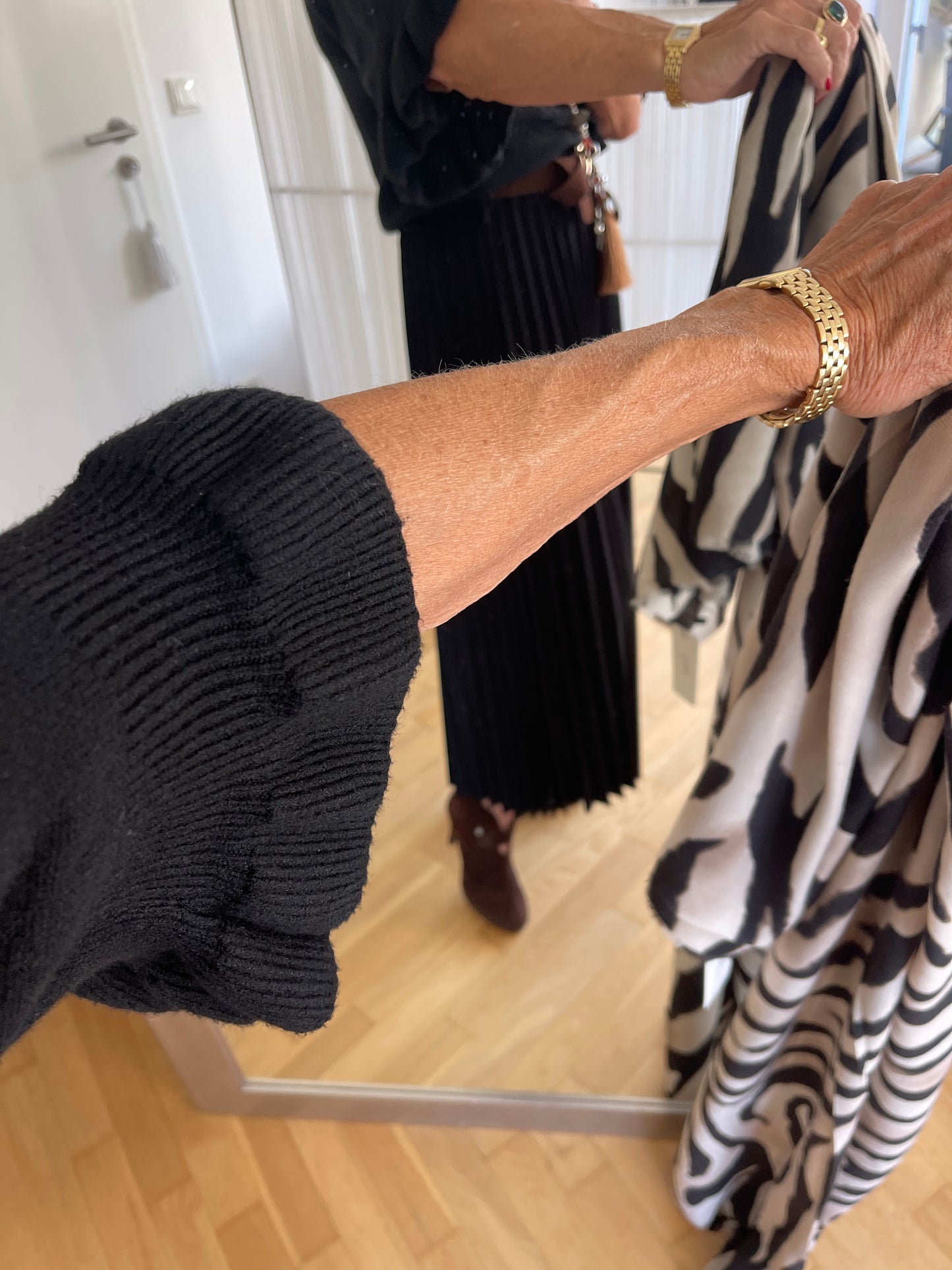 Pullover COLETTE black €69,90; edel, schick und so kuschelig🍂