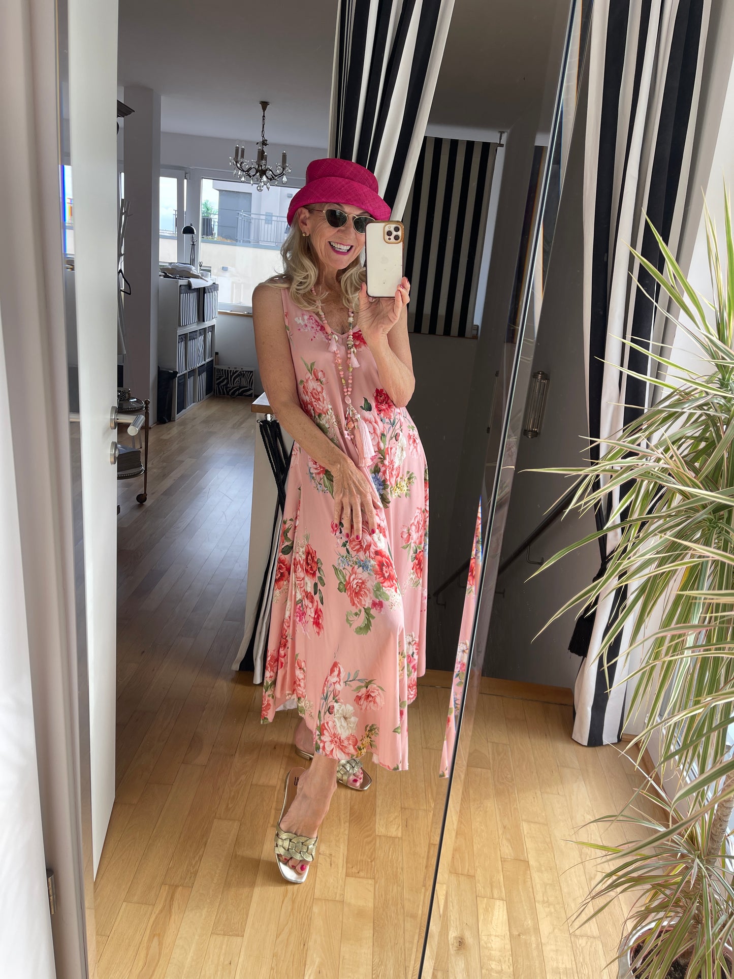 Kleid FLORA €99,90; so ein schöner Name, so ein schönes Kleid