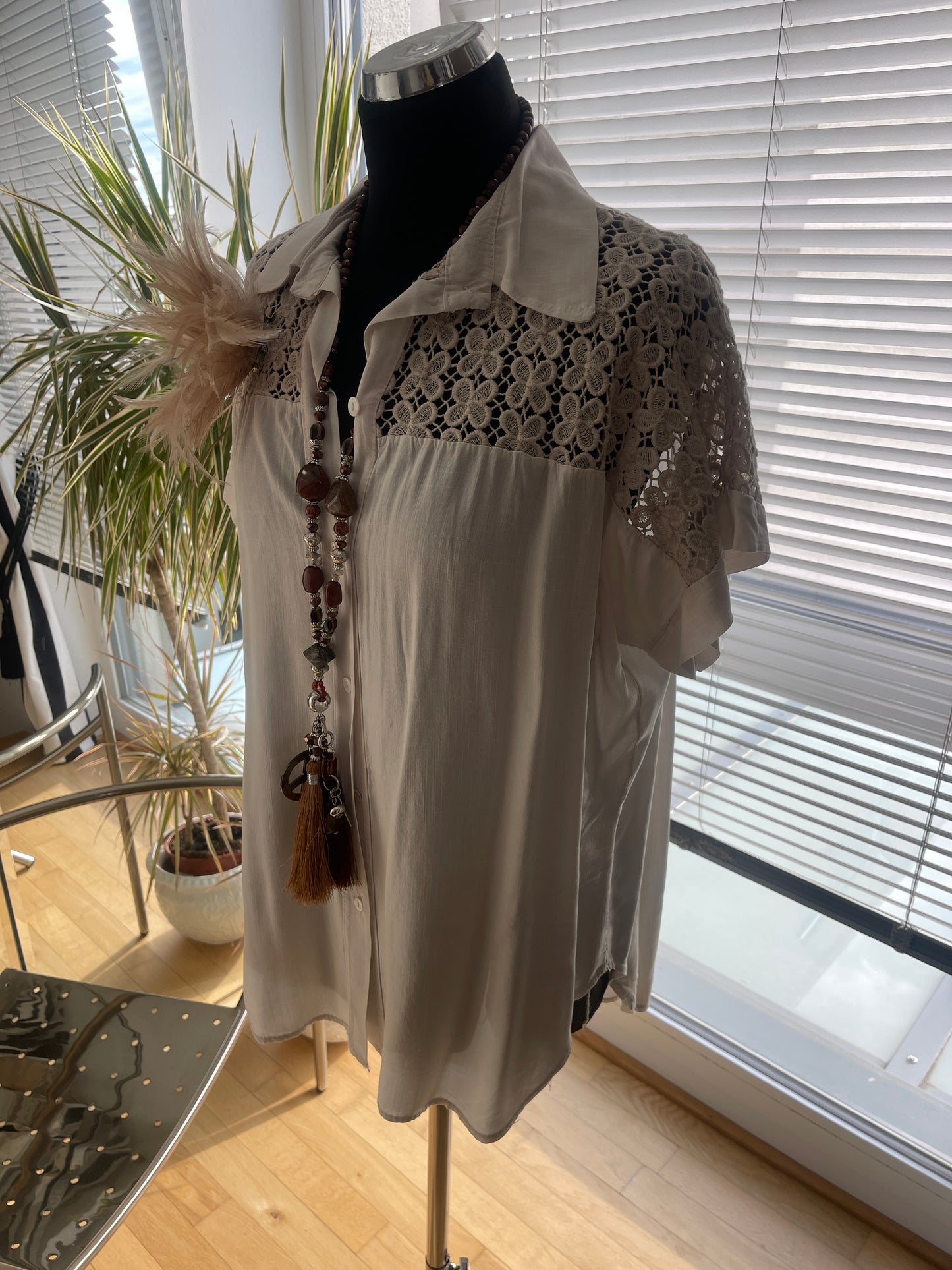 Bluse LUCKY €39,90 statt €69,90; so leicht und luftig, man spürt sie gar nicht