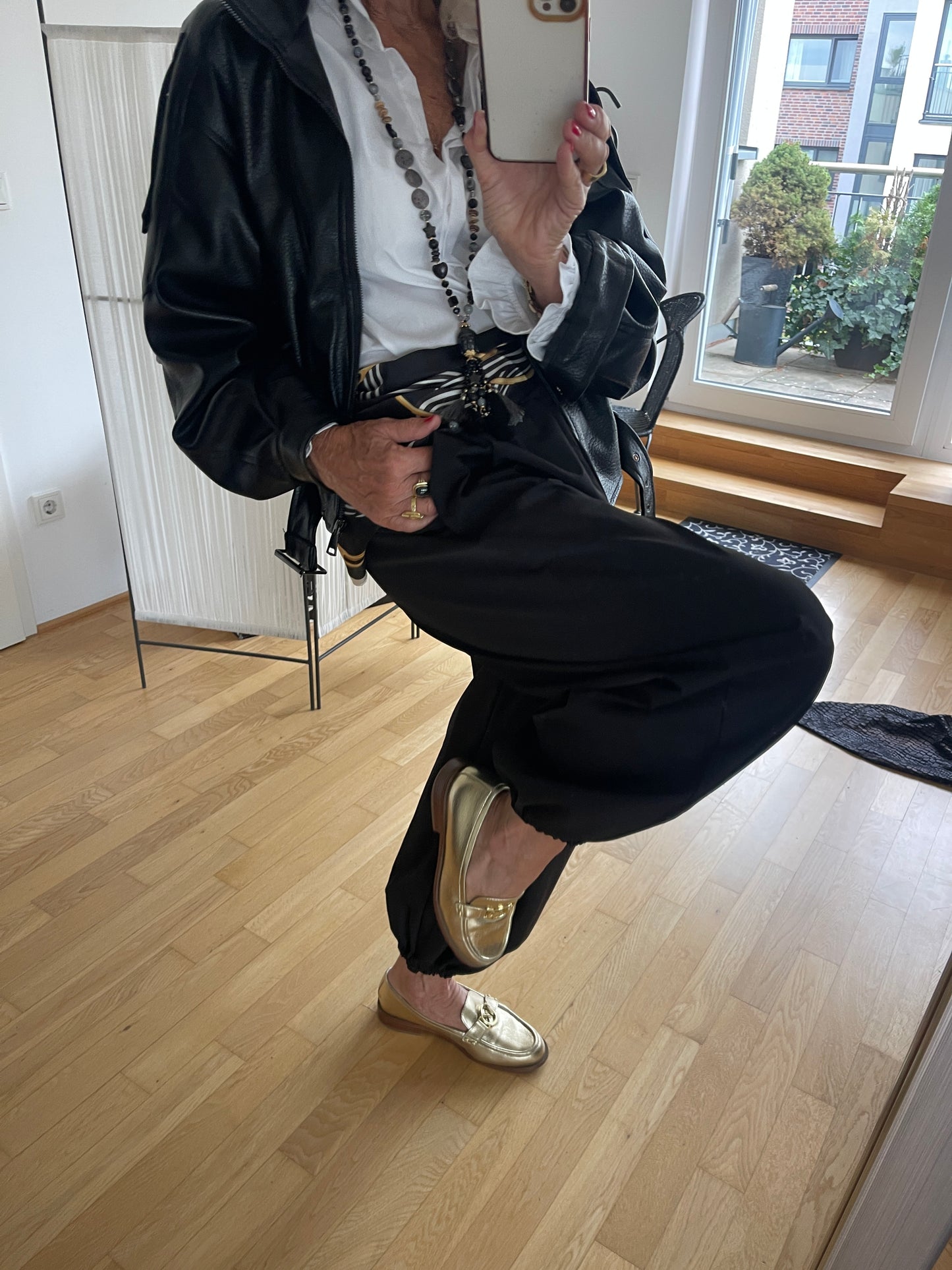 Hose MEDINA €109,90; total angesagter und aktueller Style🍁