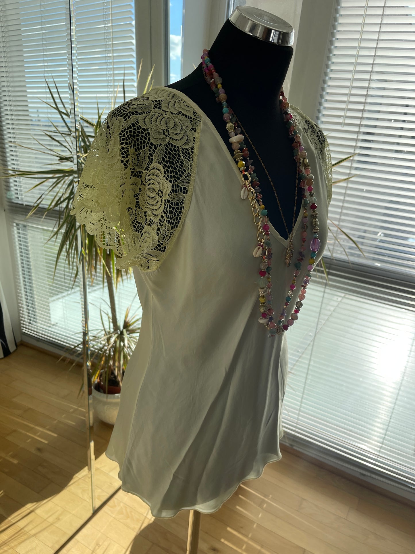 Oberteil/Top SUSA yellow im Outlet €29,90 statt €49,90; ein super schickes sowie perfektes Badic-Teil