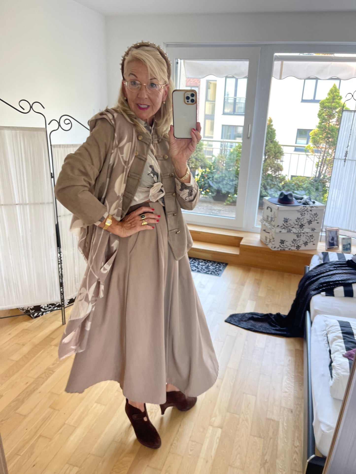 Schal PENELOPE taupe/beige €49,90; so soft, so edel und so herrlich angenehm