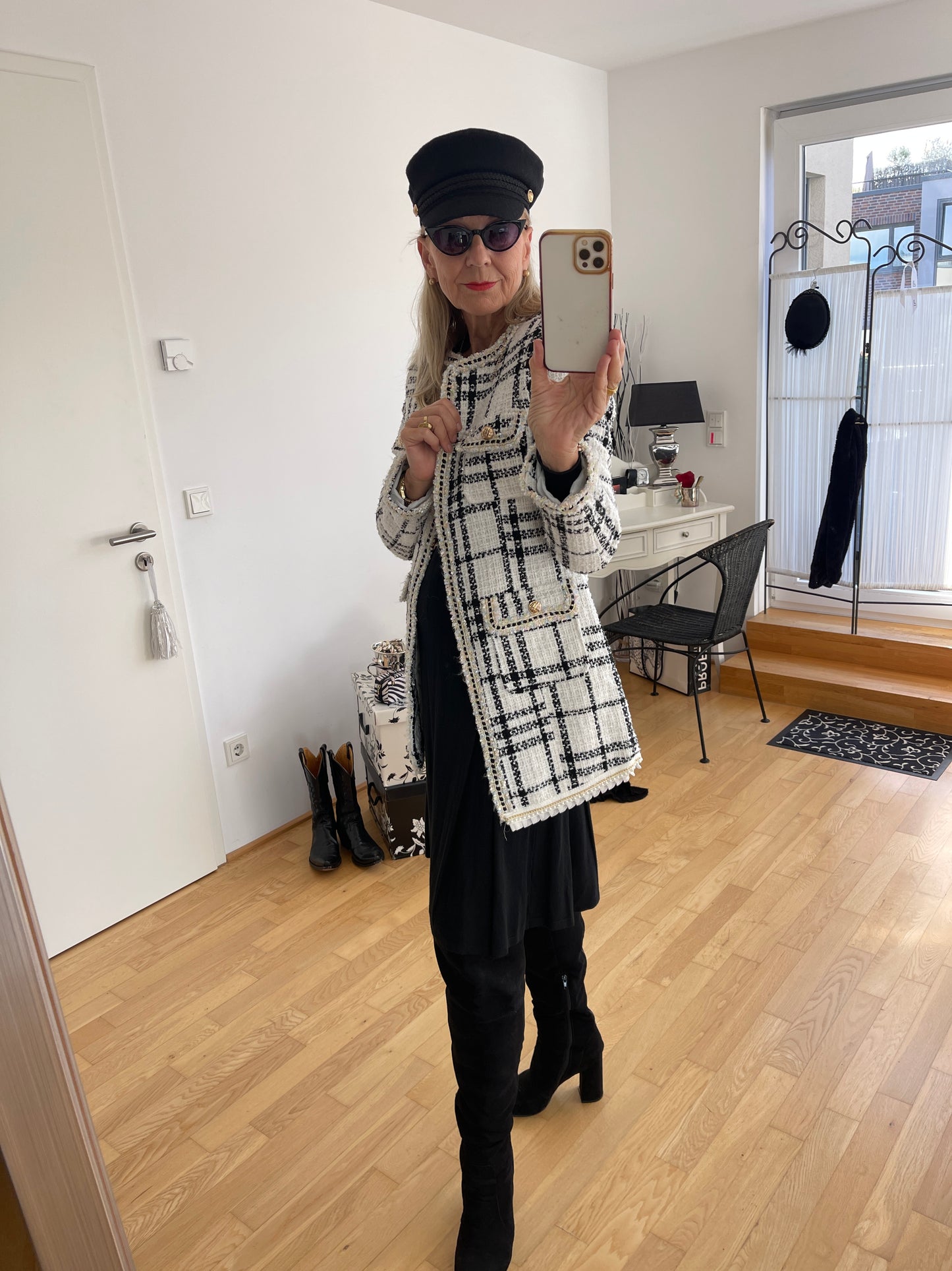 Blazer GABRIELLA Gr. L;  „IM BLACK-FRIDAY OUTLET“ nur noch €59,90 statt €139,90; Boucle-Blazer im Coco-Style