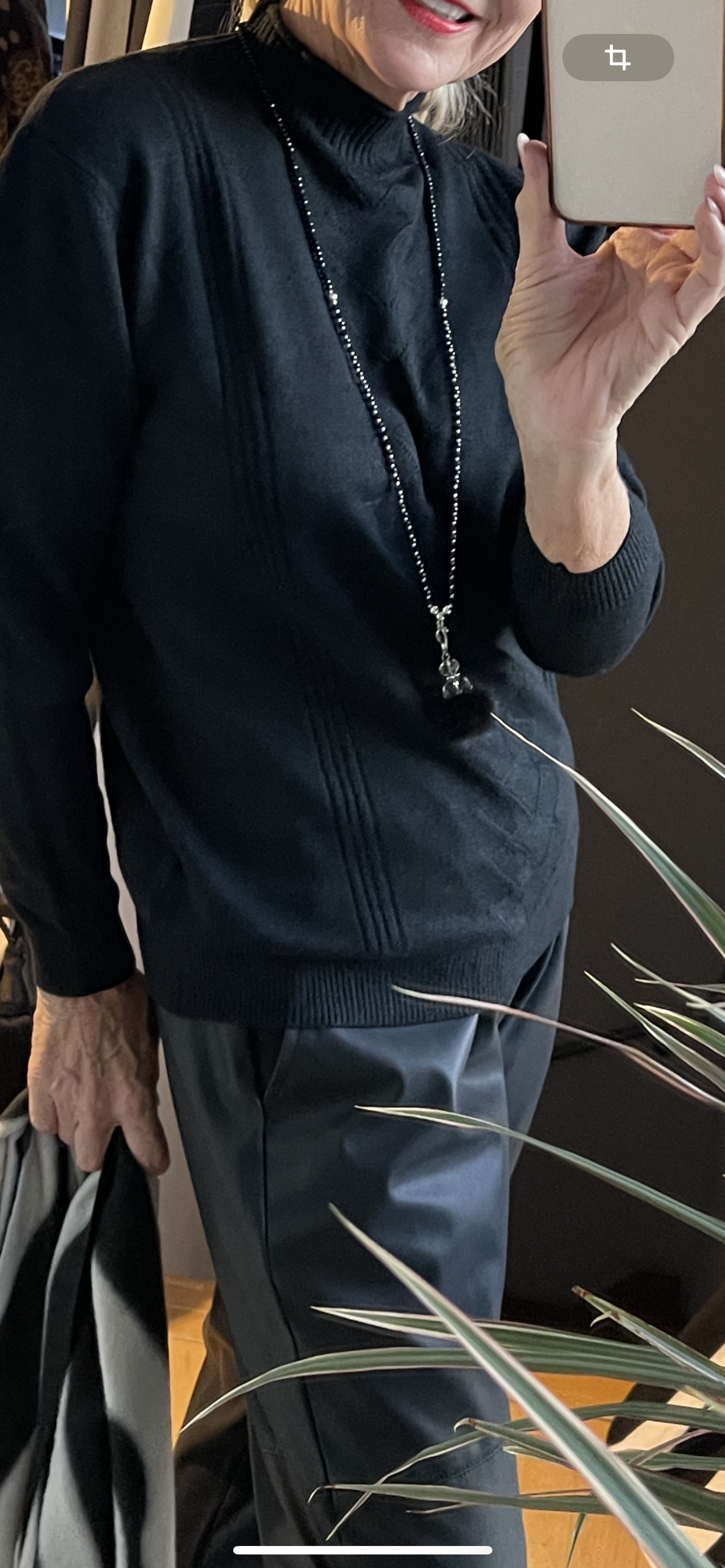 Pullover MOLLY schwarz €79,90; stylischer Look & herrlich angenehm zu tragen