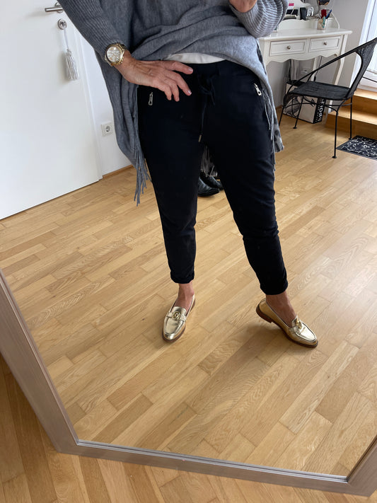 Hose KRETA schwarz Gr.XL  €79,90; perfekt sitzende Stretchhose; leger wie elegant zu kombinieren