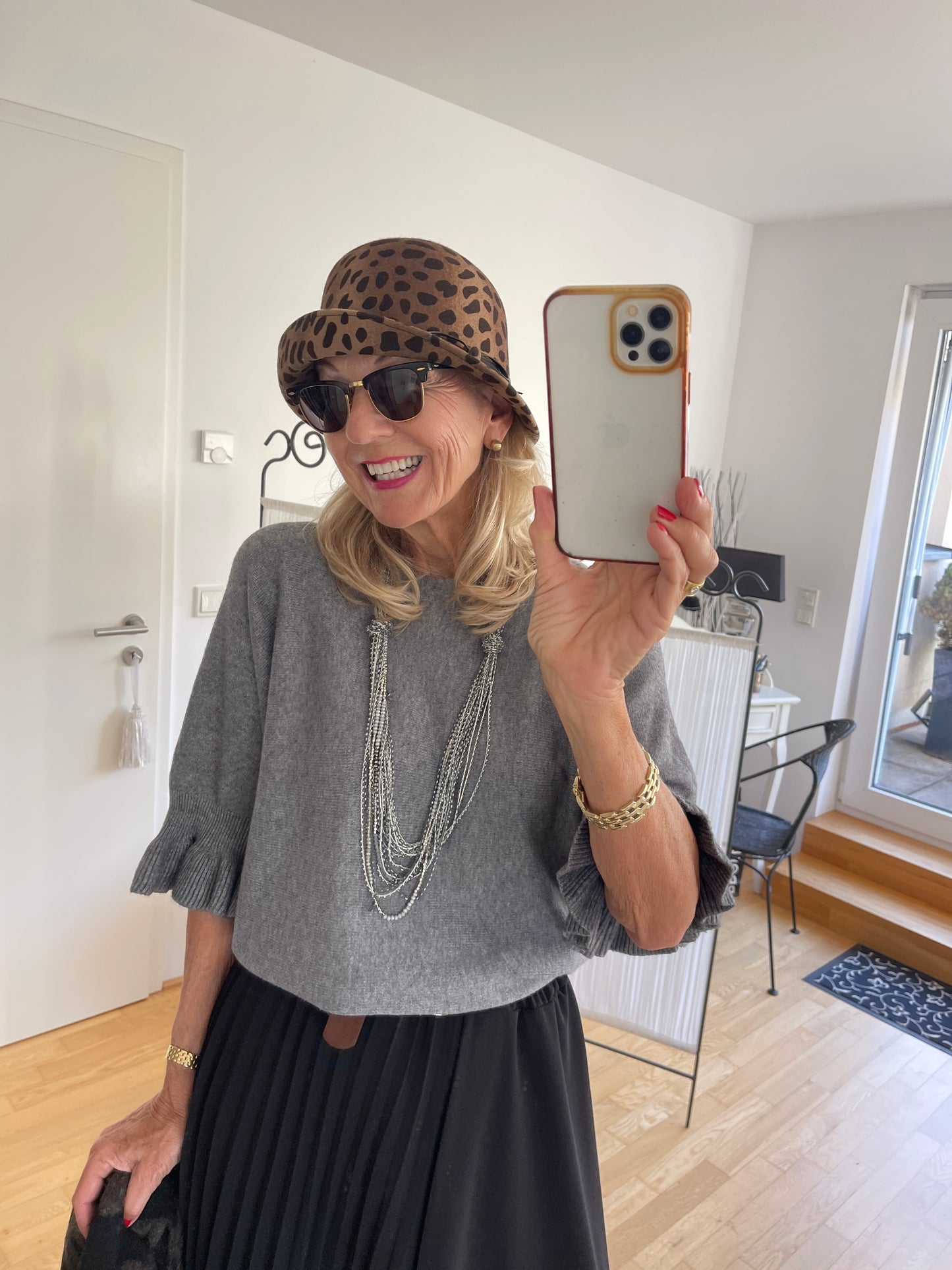 Pullover COLETTE grey €69,90; edel, schick und so kuschelig🍂