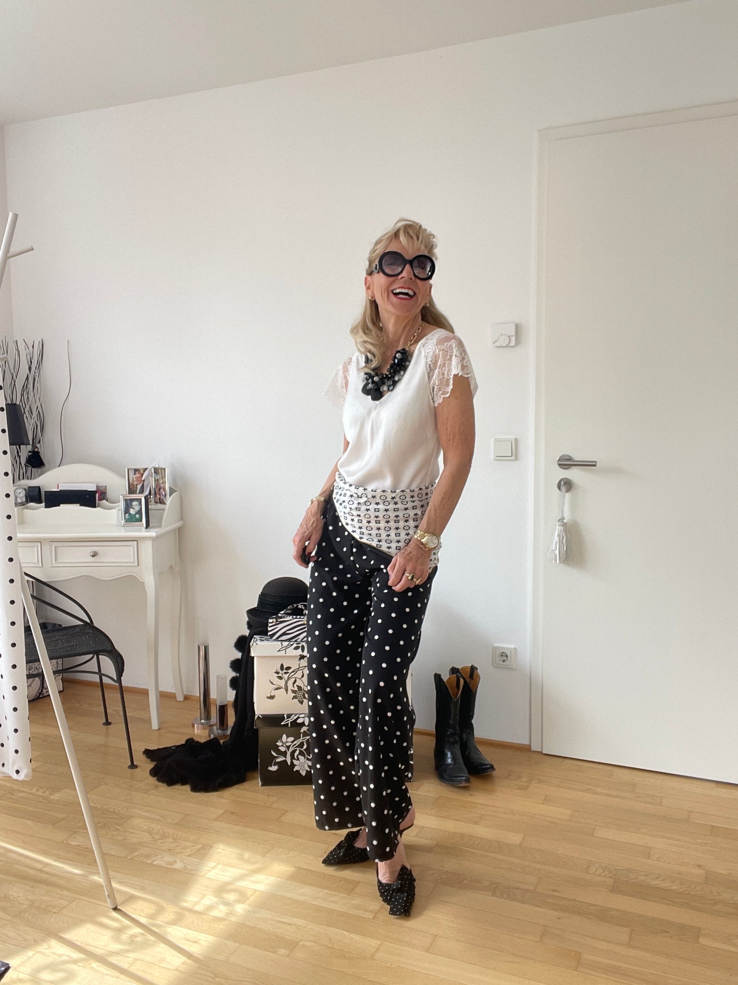 Oberteil/Top SUSA white €49,90; ein genial schickes Basic-Teil