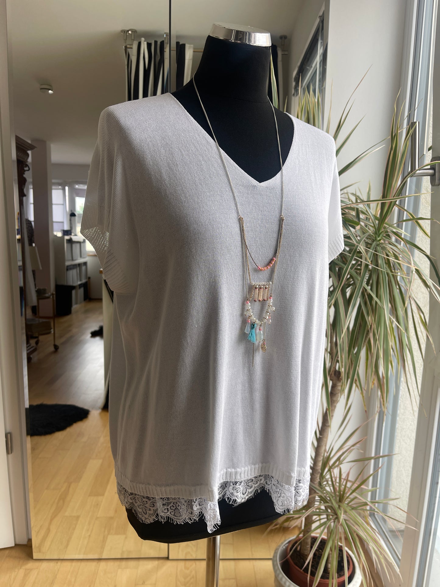 Oberteil LIVIA white €39,90 statt €69,90; edel, extravagant … ein tolles Basic-Teil