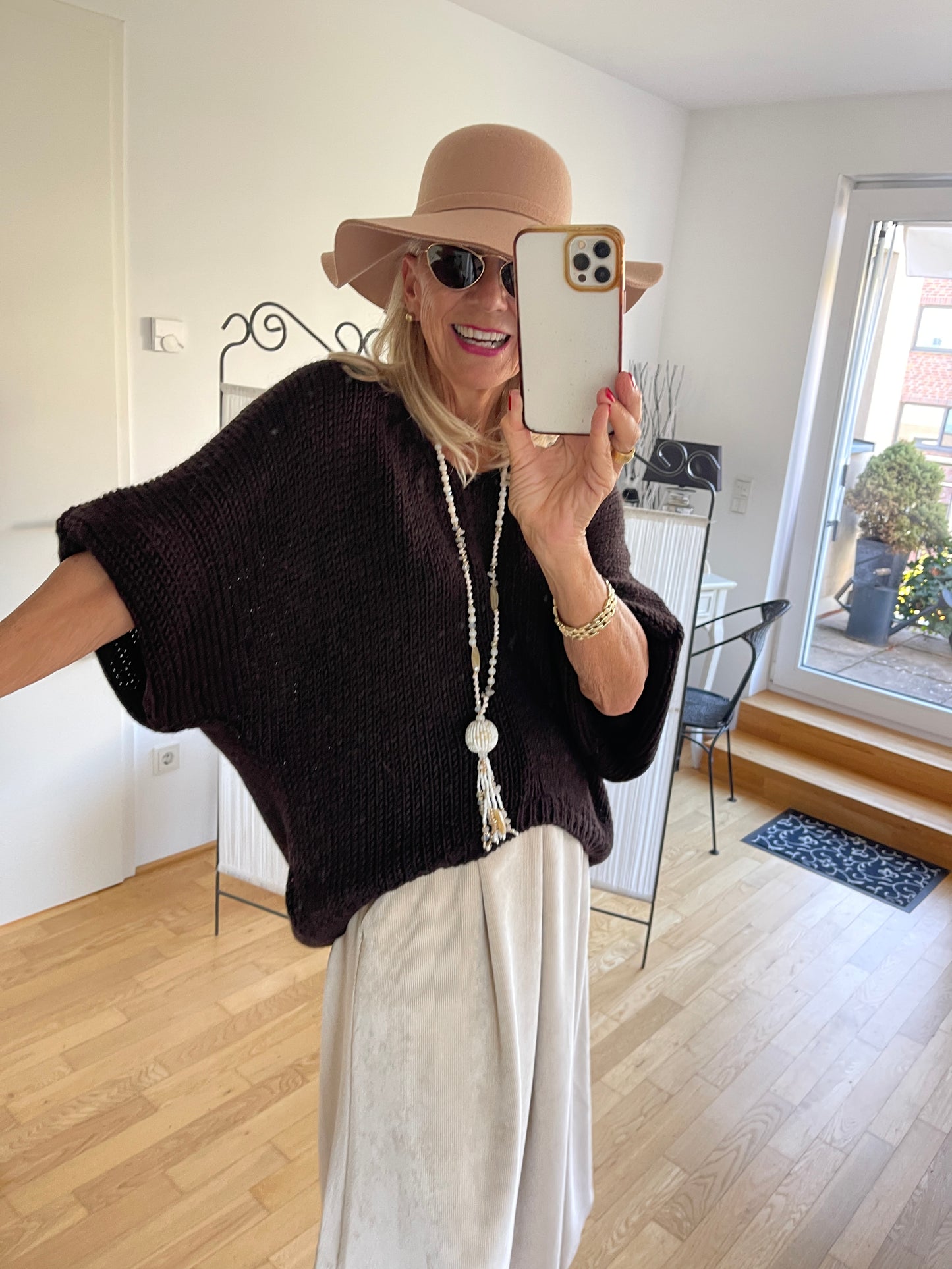 Pullover ARMSTRONG schoko €79,90; so kuschelig, so lässig, so herrlich wunderbar 🍂