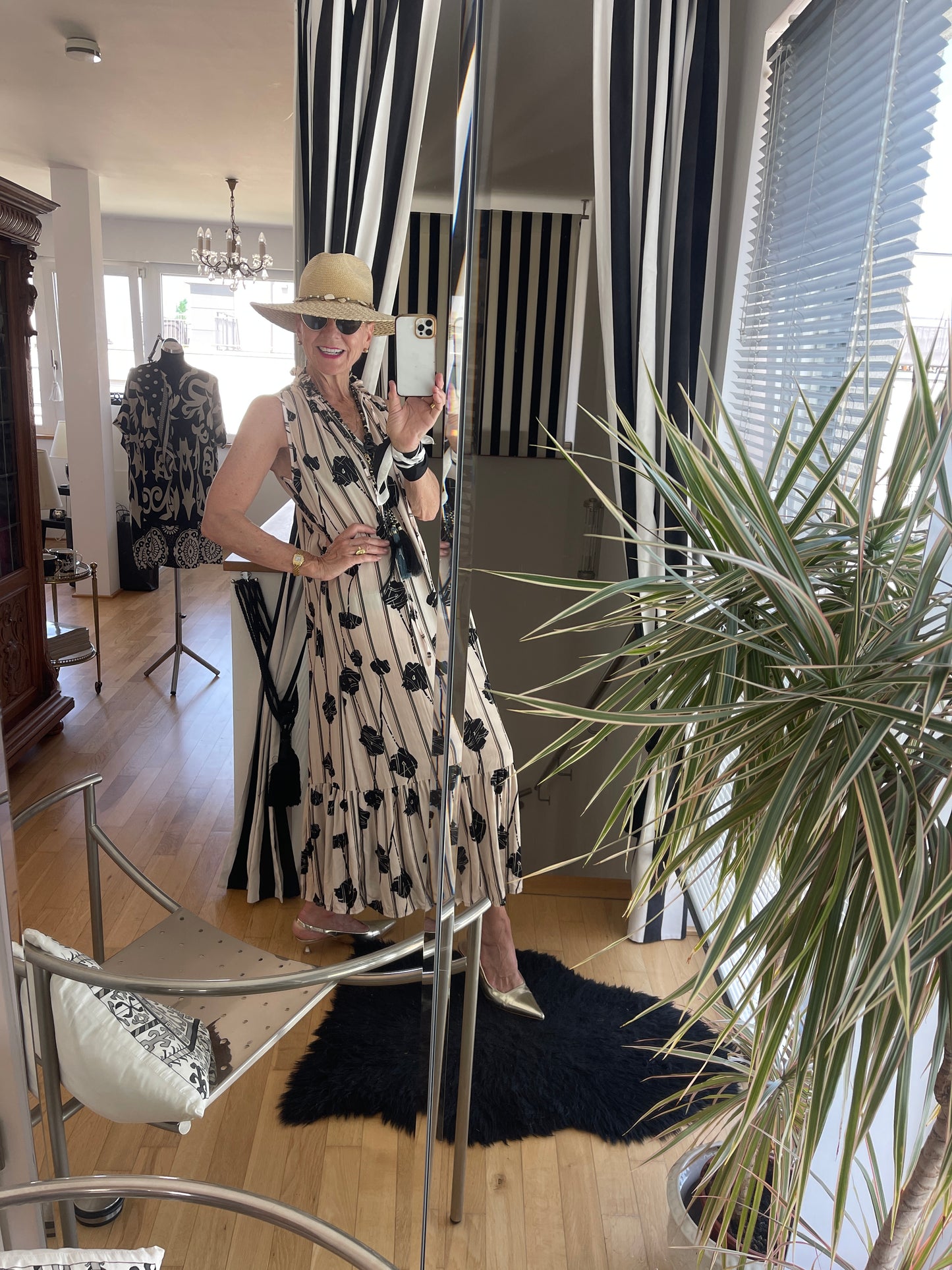 Kleid LUNGO €119,90; … was für ein wunderschönes Maxikleid