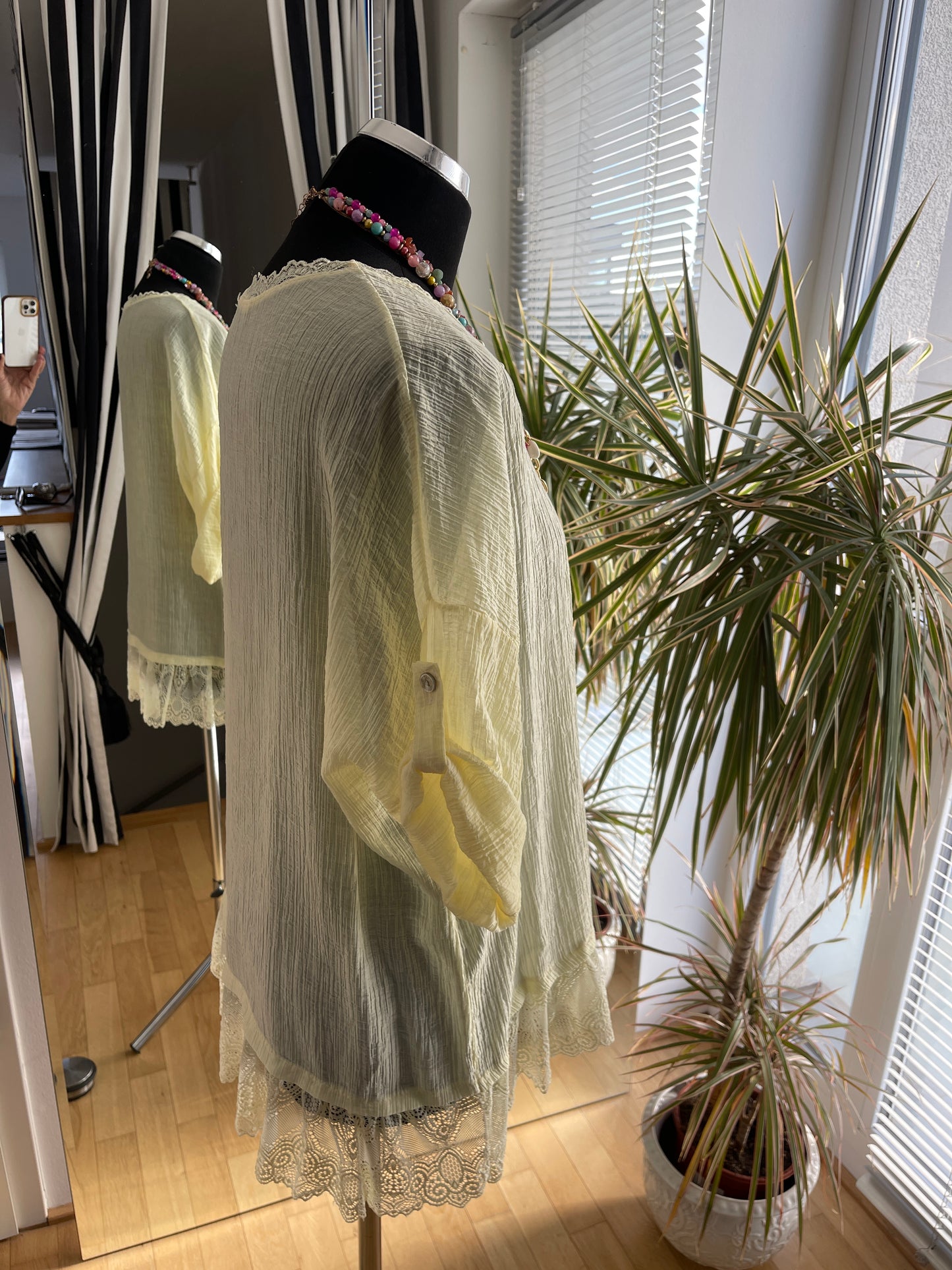 Tunika HELEN yellow; im Outlet €39,90 statt €69,90 .. so wunderbar luftig, duftig und perfekt auch für XXL-Größen