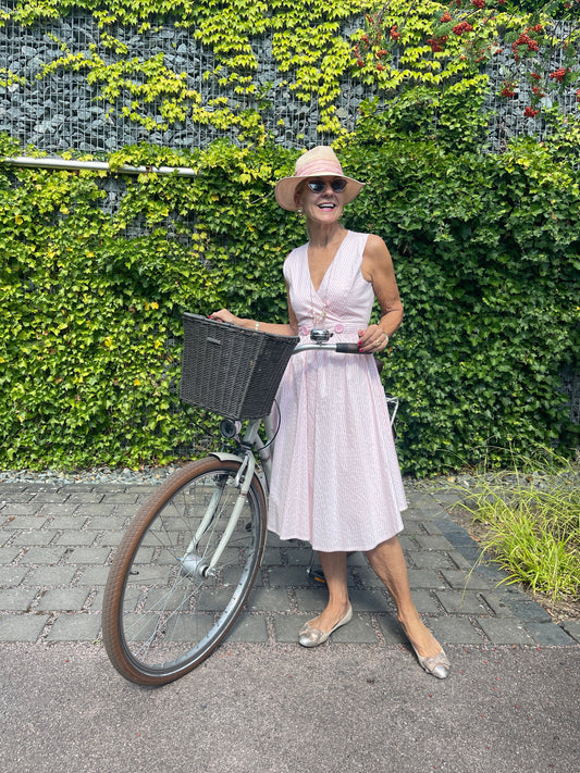 Kleid TAMY rosa; jetzt €49,90 statt €89,90 im Super Summer Sale