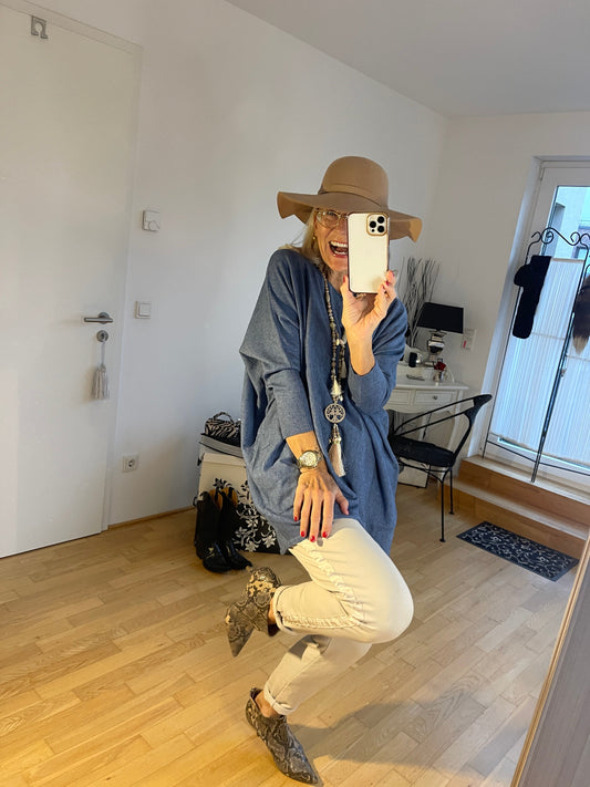 Pullover MOLA blue; jetzt im Oktober -Sale €59,90 statt €99,90…klasse Modell auch für Genussgrößen