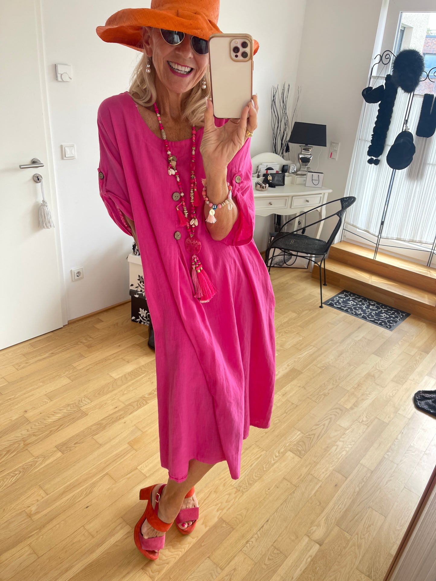 Kleid LELLY pink €56,90 im ENDLESS-SUMMER-SALE