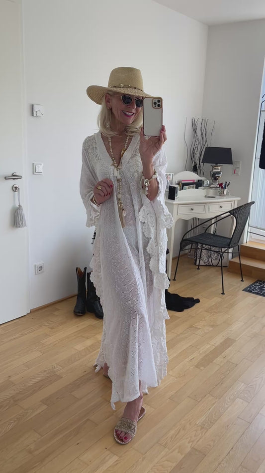 Tunika ATHEN €139,90; Extravagante Tunika/ Kaftan aus reiner Baumwolle – mit edler Häkel- und Lochstickerei