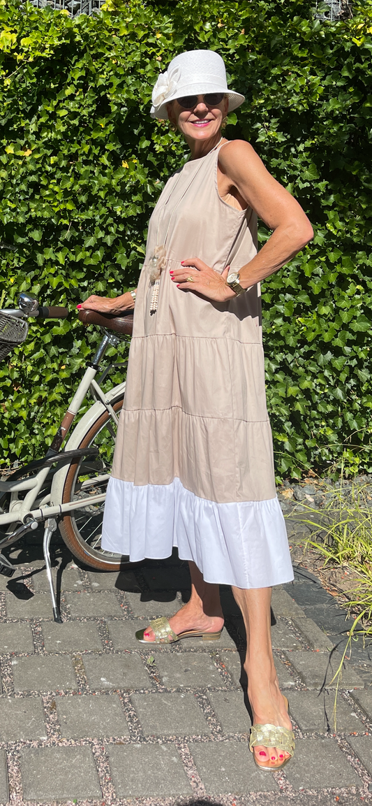 Kleid KARMA beige/weiß jetzt €56,90 im ENDLESS-SUMMER-SALE